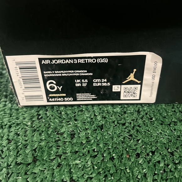 Jordan retro 3 gs size 6y - Picture 5 of 8